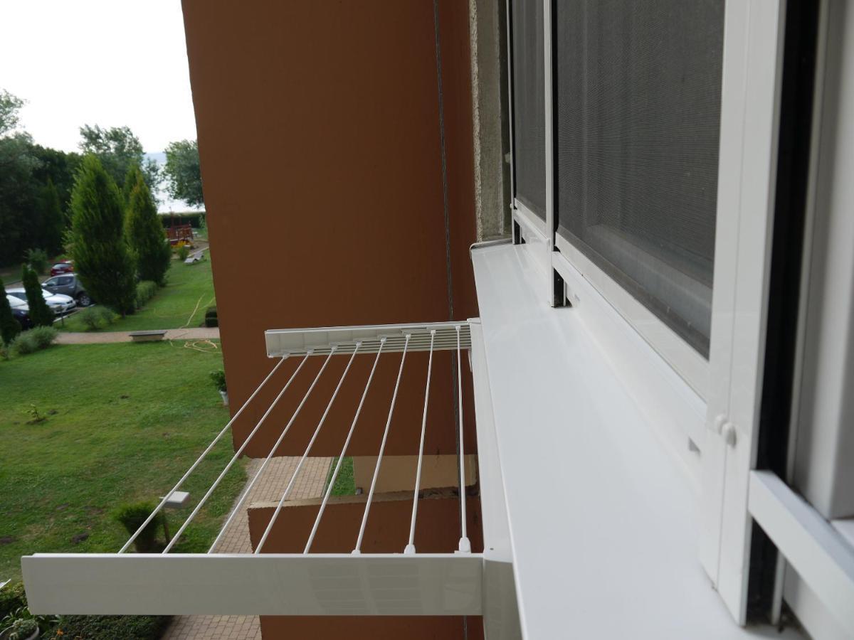 Vizparti Sas Apartman Siofok Exterior photo